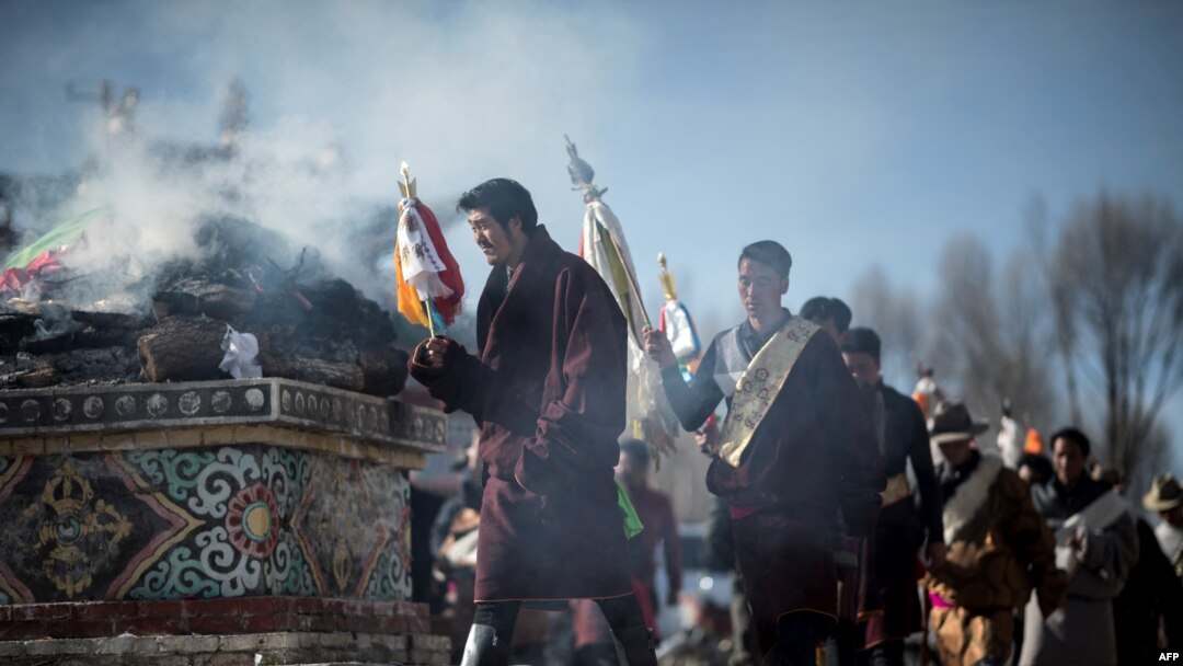 ལོ་སར་རྟེན་འབྲེལ་བྱེད་སྒོ། 