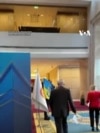 Benderanya Direnggut, Delegasi Ukraina Pukul Wajah Delegasi Rusia