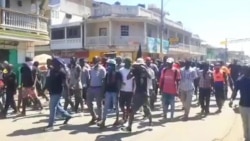 Manifestan Okap Pran Lari pou Egzije Enstalasyon Konsèy Prezidansyèl Pati Pitit Dessalines nan 