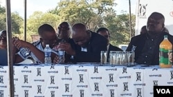 Amalunga eHighlanders Executive Committee lawe Board of Directors ngesikhathi besemhlanganweni oqhutshwe koBulawayo ngeSonto.