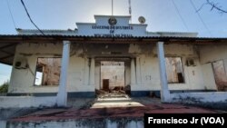 Fachada do edifício destruído, Mocímboa da Praia, Cabo Delgado, Moçambique