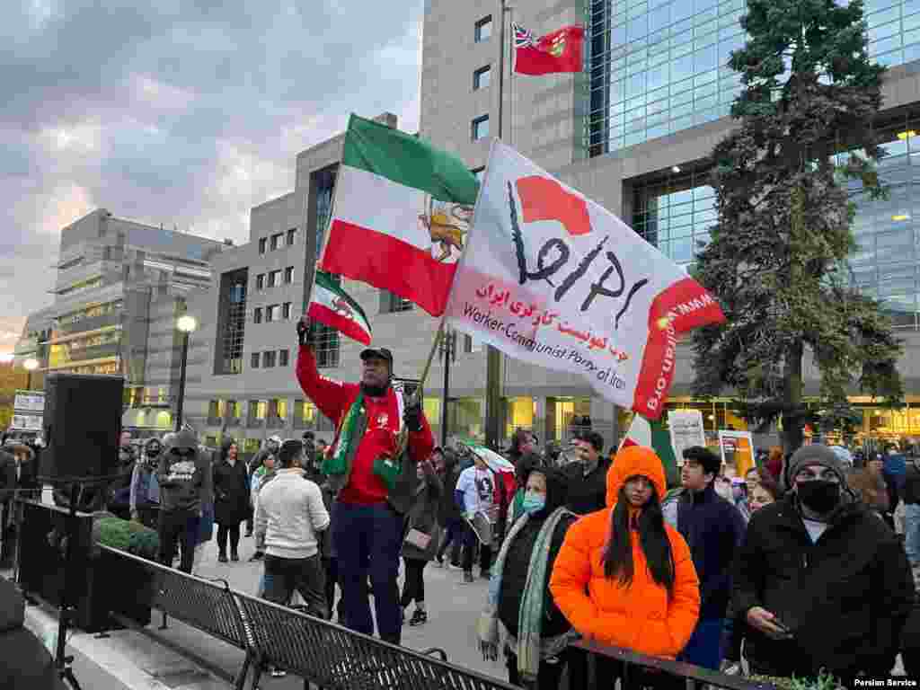حزب کمونیست کارگری ایران که دعوت کننده این تجمع در دانشگاه تورنتو بود از همه گروه‌ها درخواست کرده بود تا با کنارگذاشتن اختلافات، علیه سرکوب جمهوری اسلامی متحد شوند و از اعتراض‌های سراسری ایرانیان پشتیبانی کنند.