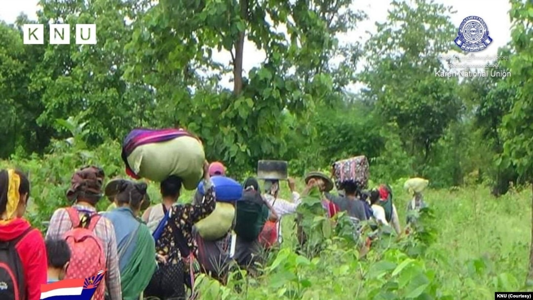 ညောင်လေးပင်နဲ့ ကျောက်ကြီးဒေသ တိုက်ပွဲတွေကြောင့် ဒုက္ခသည် သောင်းချီထွက်ပြေးနေရ