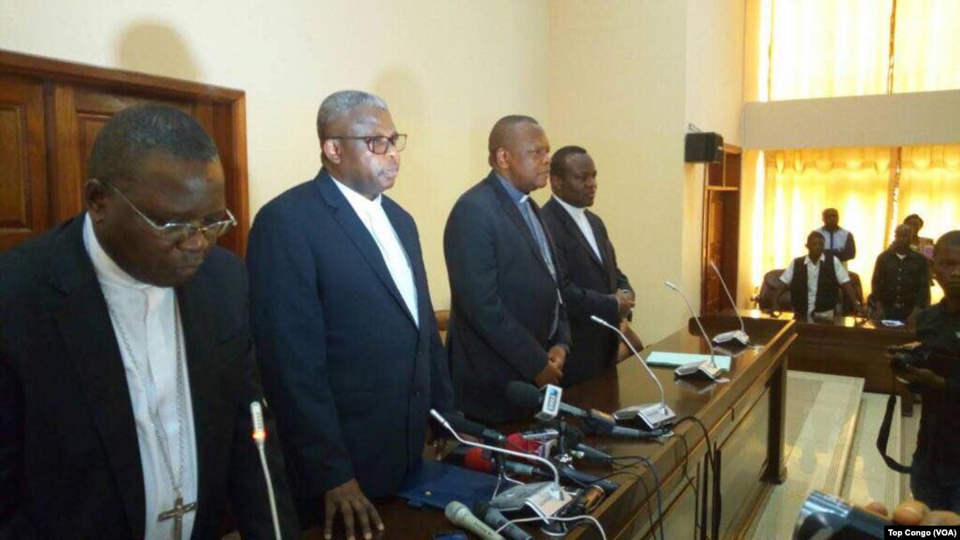 Ba episkopo ya Cenco (Conférence épiscopale nationale du Congo) na Kinshasa, 11 janvier 2017. (Top Congo/VOA)