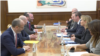 Lider Evropske narodne partije (EPP) Manfred Veber tokom razgovora sa predsednikom Srbije i Srpske napredne stranke Aleksandrom Vučićem, u Beogradu, 2. decembra 2019.