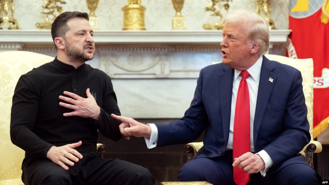 အမေရိကန်သမ္မတ Donald Trump နဲ့ ယူကရိန်းသမ္မတ Volodymyr Zelenskyy တို့ သမ္မတအိမ်ဖြူတော် Oval Office မှာတွေ့ဆုံ ဆွေးနွေးစဥ်။ (Feb. 28, 2025) 