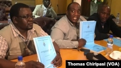 Vatungamiri vePTUZ VaTakavafira Zhou naVaRaymond Majongwe.