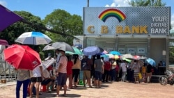 မြန်မာဘဏ် ငွေထုတ်စက်တွေမှာ ငွေသားထုတ်ဖို့ အခက်ကြုံ 