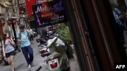 Trong 10 tháng đầu năm 2011, tổng số khách quốc tế đến Việt Nam đạt 4.830.604 lượt khách, tăng 15,8% so với cùng kỳ năm 2010