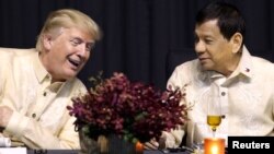 去年11月12日，杜特爾特與美國總統川普會面。
