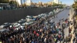 معترضان به گرانی بنزین در اصفهان - شنبه ۲۵ آبان