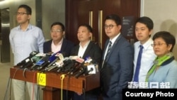 香港民主党主席特赦七警言论炸窝后收回
