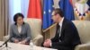 Predsednik Republike Srbije Aleksandar Vučić tokom sastanka sa ambasadorkom Narodne Republike Kine Čen Bo, u Beogradu, Srbija, 17. marta 2020. (Foto: Fejsbuk stranica predsednika Srbije)