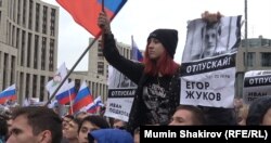 Protesters at the August 10 protest rally, the largest in a recent series of protests against the banning of opposition candidates from Moscow municipal elections set for September 8.