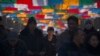 རྒྱ་ནག་གཞུང་གིས་གྲོང་ཁྱེར་ནང་གཏན་སྡོད་བྱེད་མཁན་བོད་མི་རྣམས་མཉམ་དུ་འདུ་འཛོམས་སོགས་ཀྱི་སྐབས་ལྷ་བསང་གཏོང་བ་དང་རླུང་རྟ་དར་ལྕོག་སྒྲེང་འཛུགས་སོགས་བྱེད་མི་ཆོག་པའི་བཀག་རྒྱ་བཏང་འདུག 